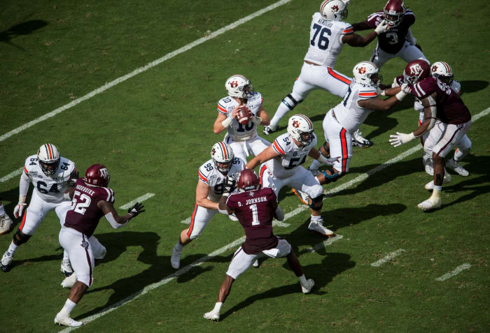 Auburn quarterback Bo Nix (10) looks to throw the ball at Kyle Field in College Station, Texas, on Saturday, Sept. 21, 2019. Auburn defeated Texas A&M 28-20. Jc Auburntamu 98